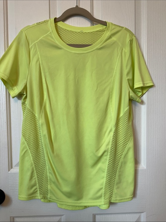 Danskin Tops - 🧡 Danskin Neon Yellow Short Sleeve Athletic Tee 🧡